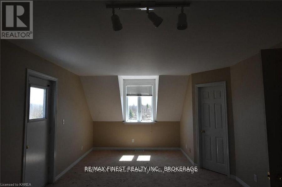 1146 Fourth Lake Road S, Frontenac, Ontario  K0H 2K0 - Photo 14 - X12340452