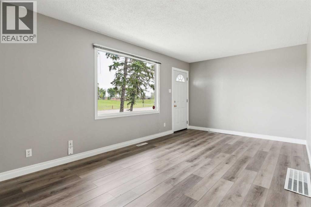 Property at 326, 2211 19 Street NE image 4