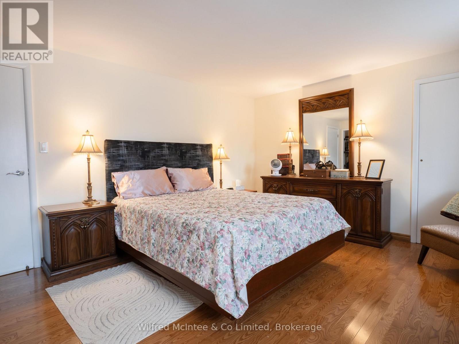 294 2nd Street, Hanover, Ontario  N4N 1A5 - Photo 18 - X12338566