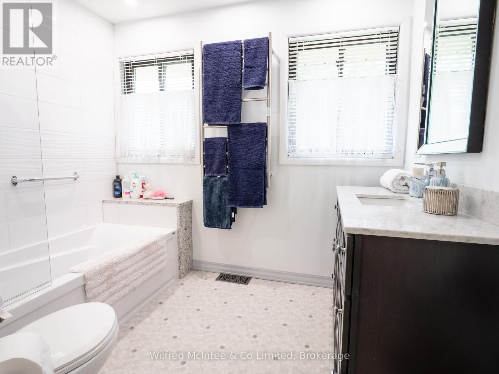 294 2nd Street, Hanover, Ontario  N4N 1A5 - Photo 29 - X12338566