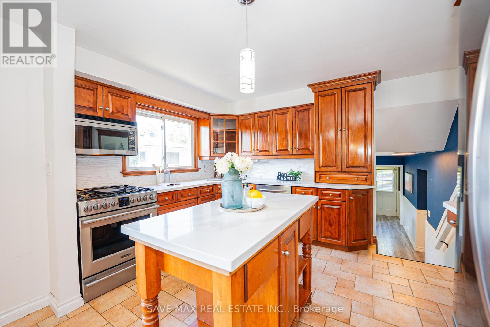 6307 Carolyn Avenue, Niagara Falls, Ontario  L2E 5H6 - Photo 14 - X12340370