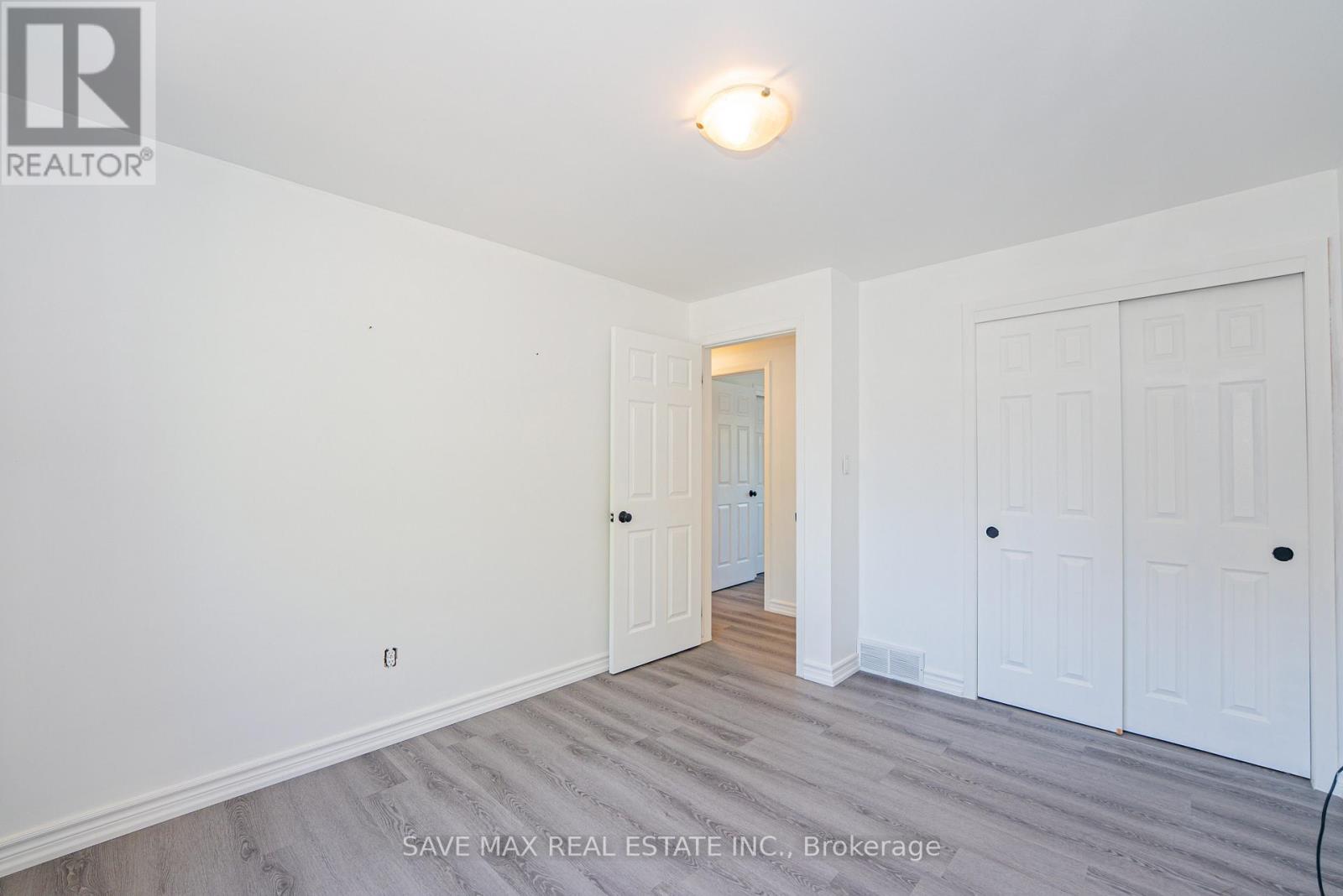 6307 Carolyn Avenue, Niagara Falls, Ontario  L2E 5H6 - Photo 27 - X12340370
