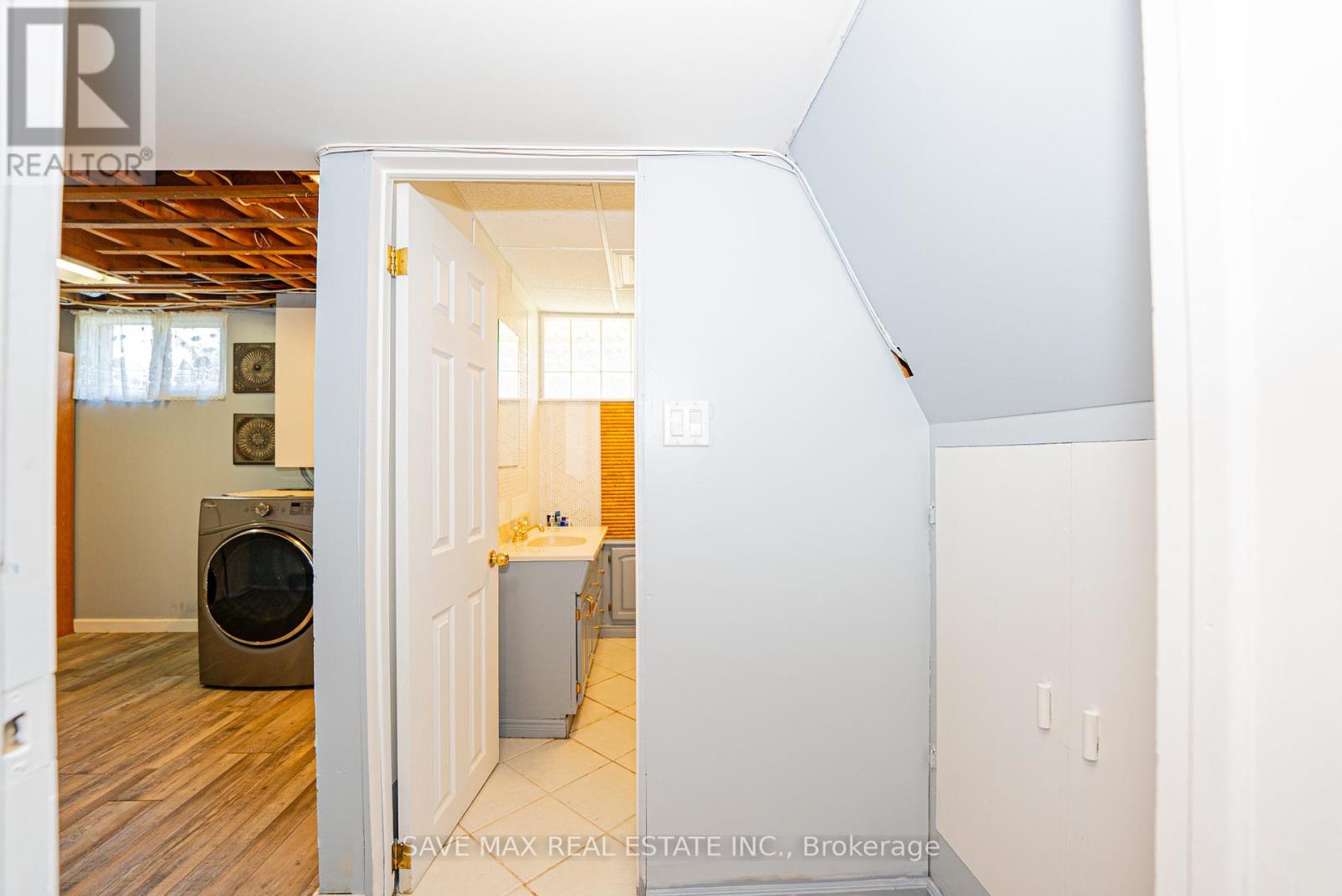 6307 Carolyn Avenue, Niagara Falls, Ontario  L2E 5H6 - Photo 33 - X12340370