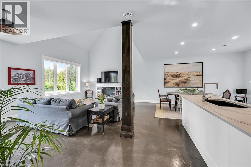 Property at 18 SIDDALL Road image 5
