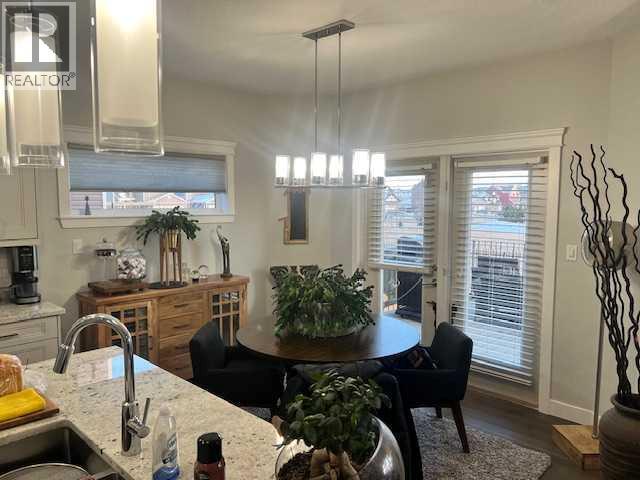 Property at 11313 106A Avenue image 2
