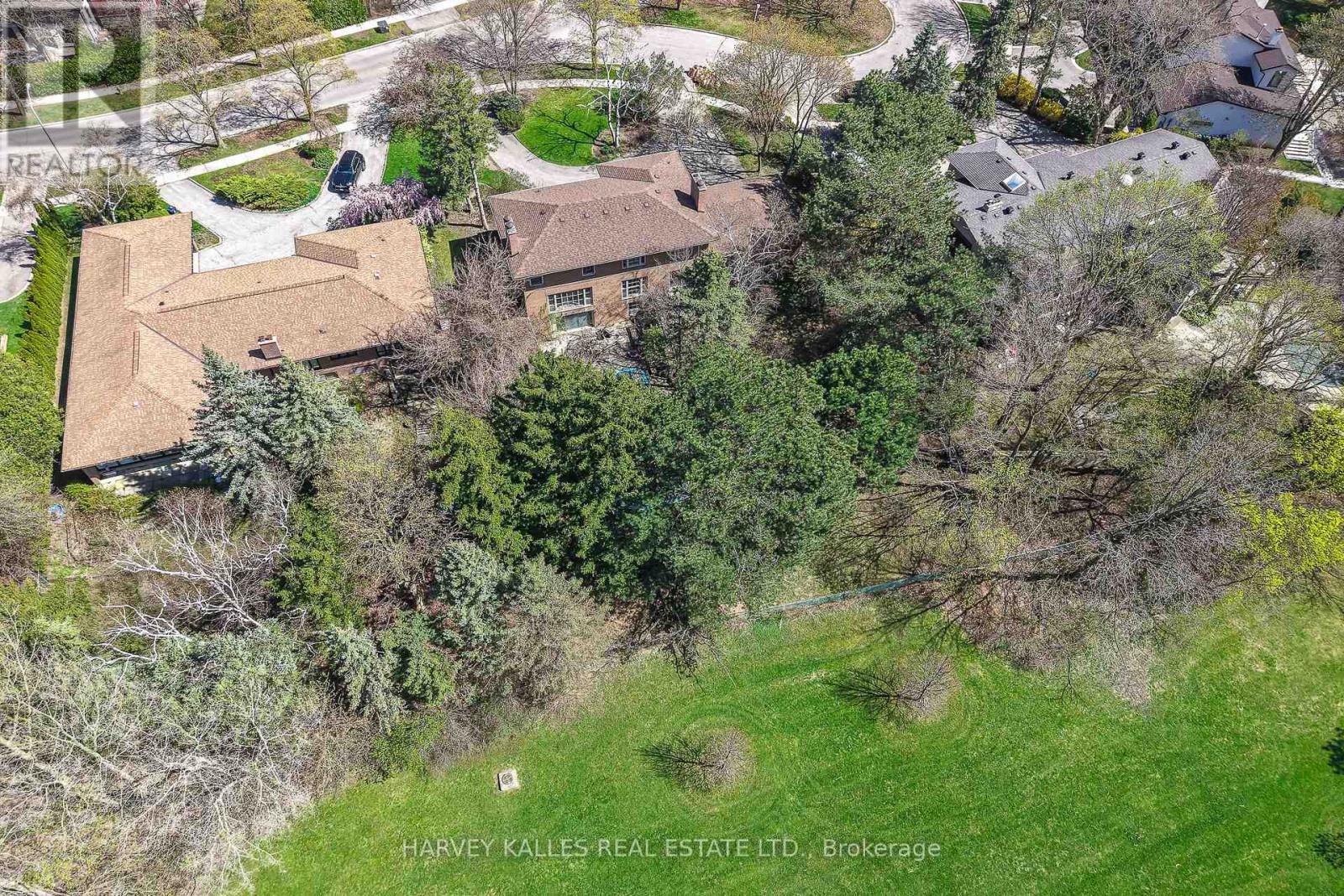 38 Fifeshire Road, Toronto, Ontario  M2L 2G6 - Photo 49 - C12340461