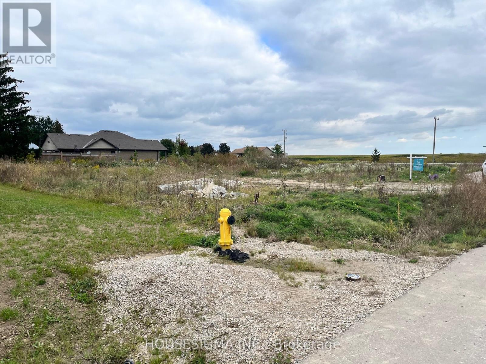 2 James Street, Strathroy-Caradoc, Ontario  N0L 1T0 - Photo 4 - X12340515
