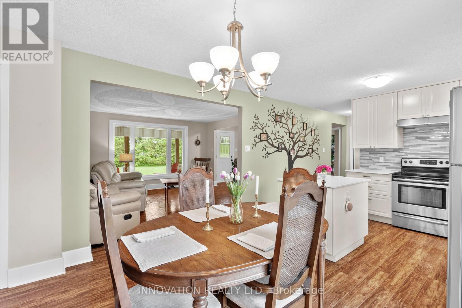 1424 Notre Dame Street, Russell, Ontario  K0A 1W0 - Photo 10 - X12340578