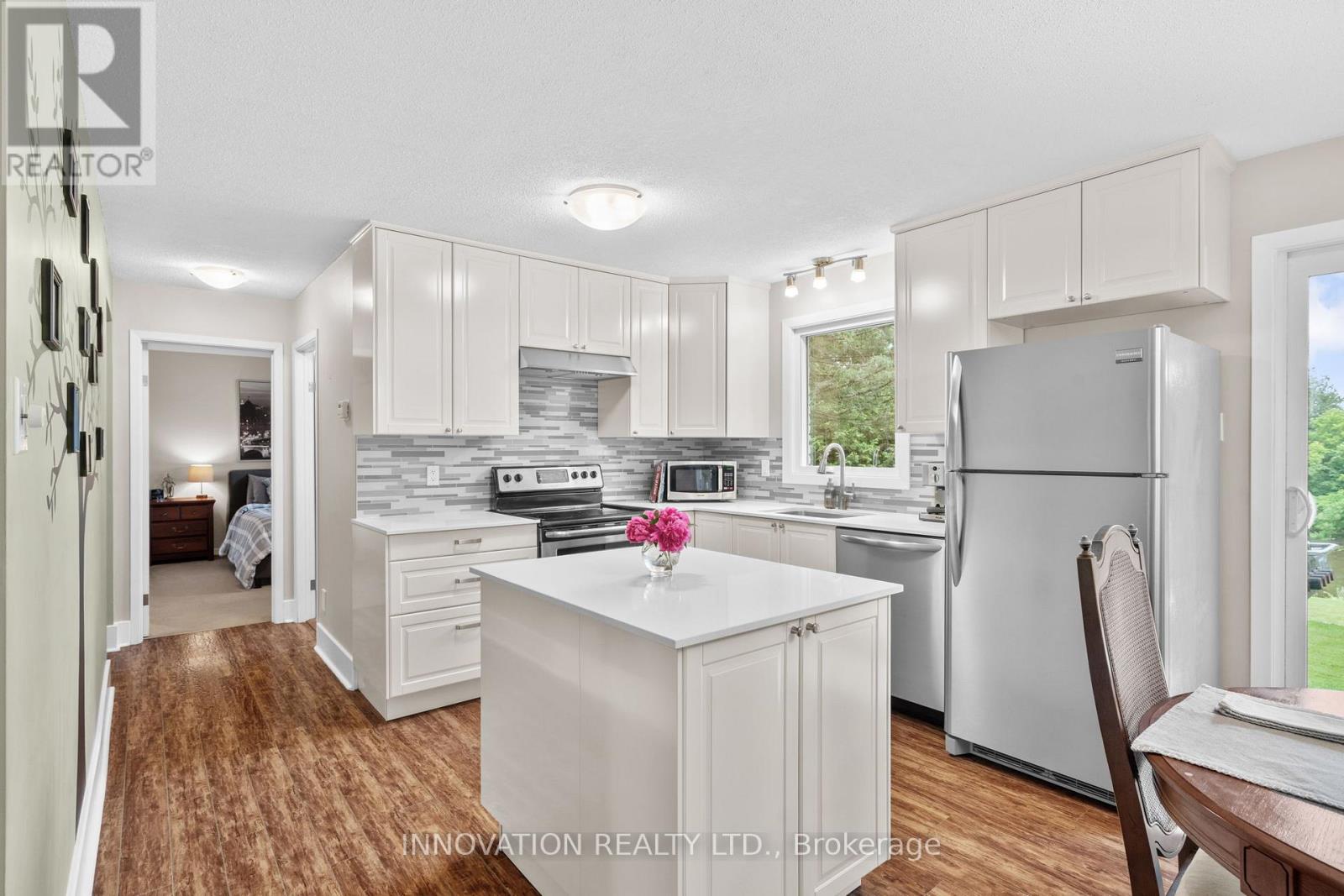 1424 Notre Dame Street, Russell, Ontario  K0A 1W0 - Photo 11 - X12340578