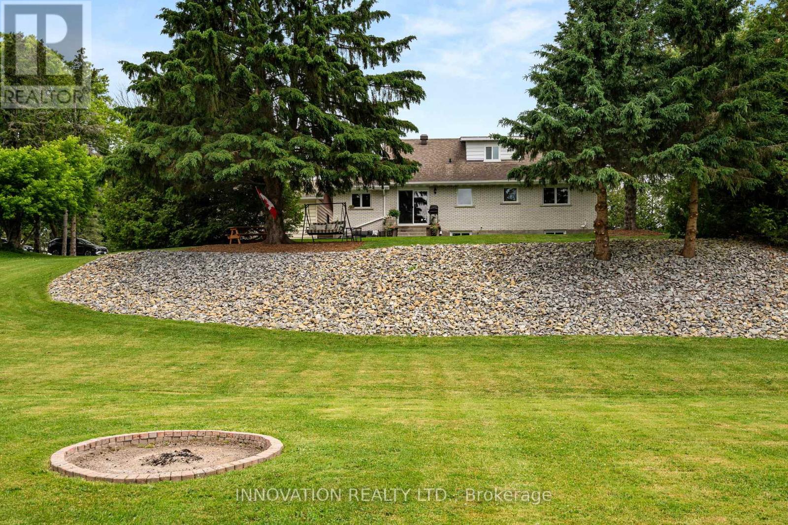 1424 Notre Dame Street, Russell, Ontario  K0A 1W0 - Photo 38 - X12340578