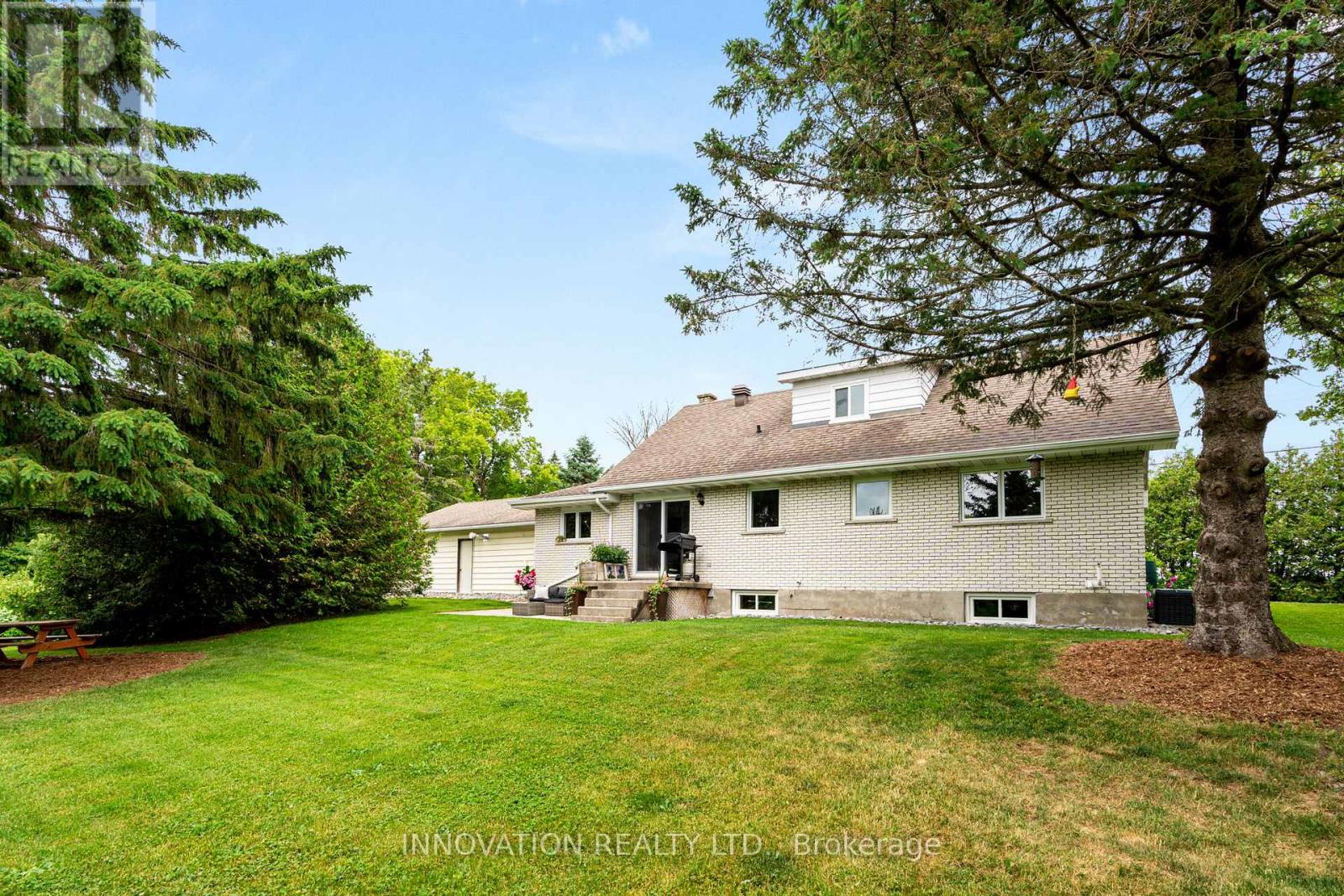 1424 Notre Dame Street, Russell, Ontario  K0A 1W0 - Photo 43 - X12340578