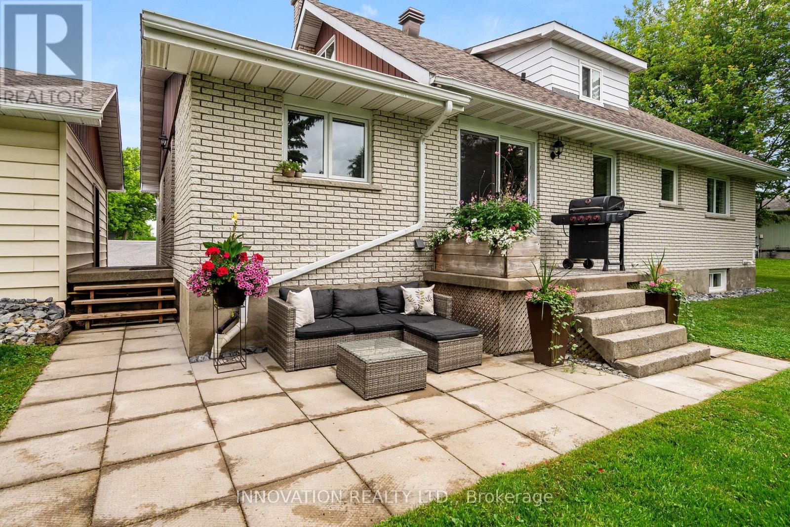 1424 Notre Dame Street, Russell, Ontario  K0A 1W0 - Photo 46 - X12340578