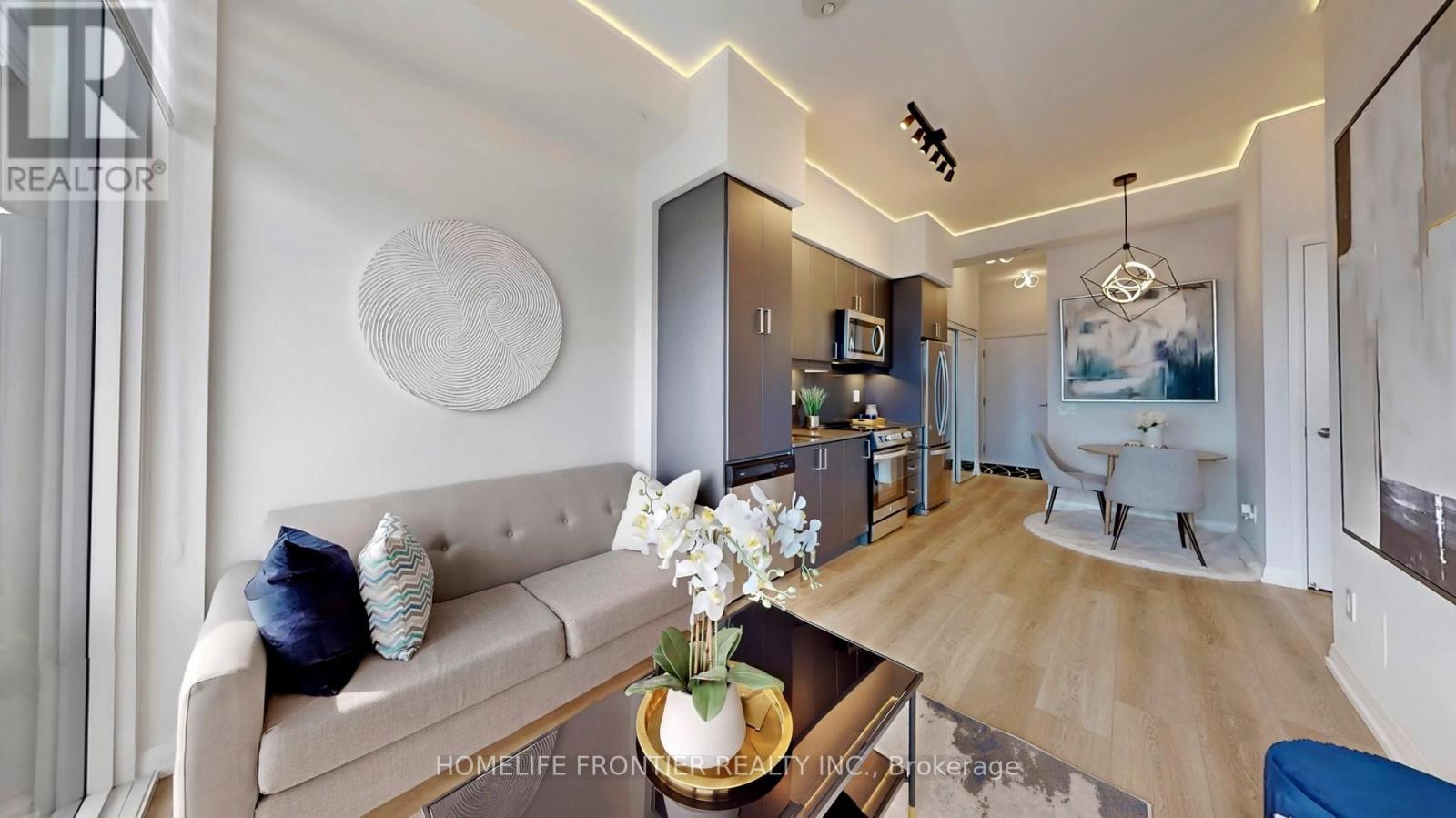 Property at 1001 - 7895 JANE STREET image 1