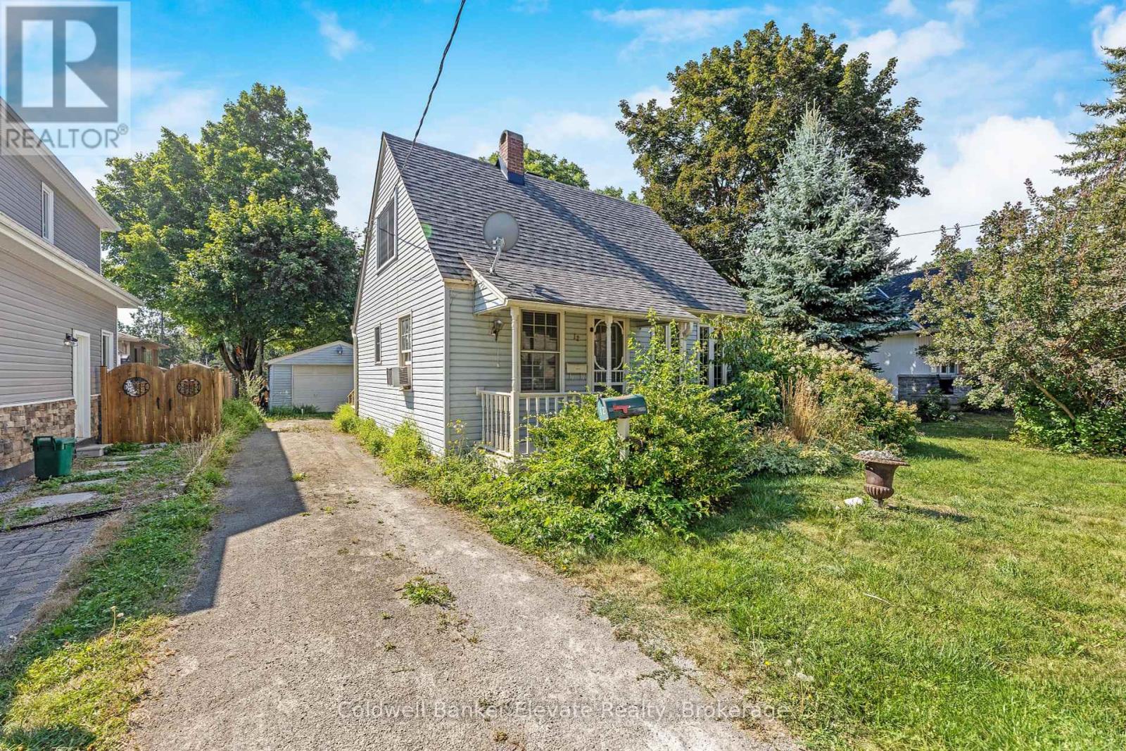 Property at 12 CHURCHILL CRESCENT image 3