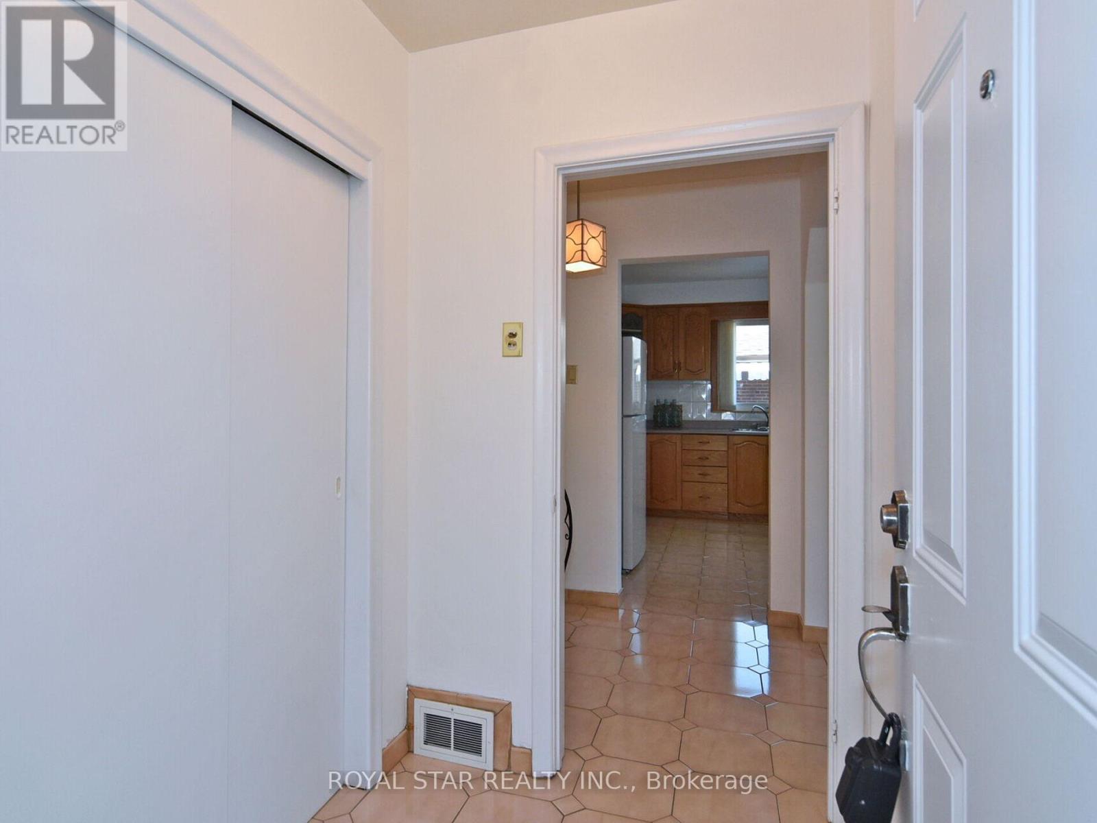 Property at 25 DIANA DRIVE image 4