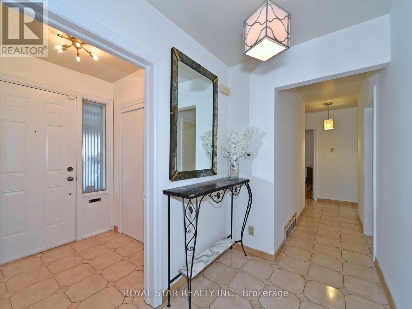 Property at 25 DIANA DRIVE image 5