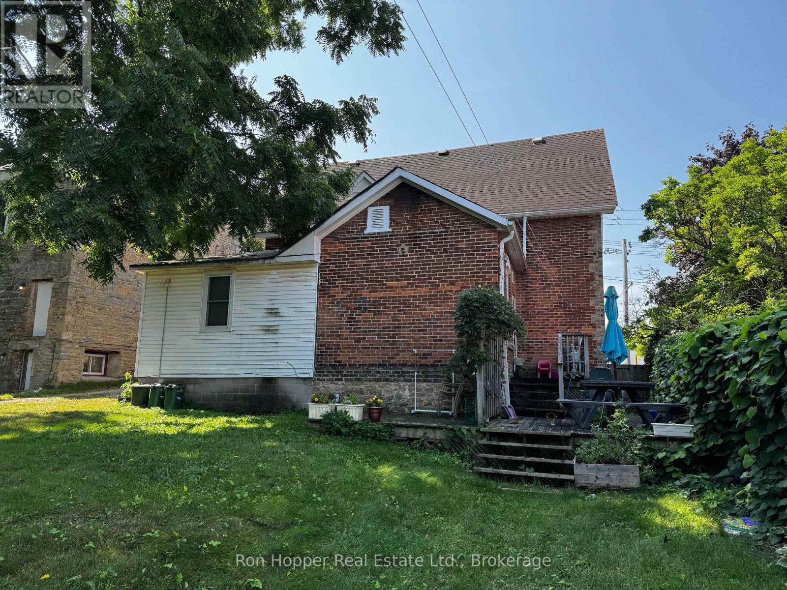 226 12th Street E, Owen Sound, Ontario  N4K 1V8 - Photo 3 - X12340552