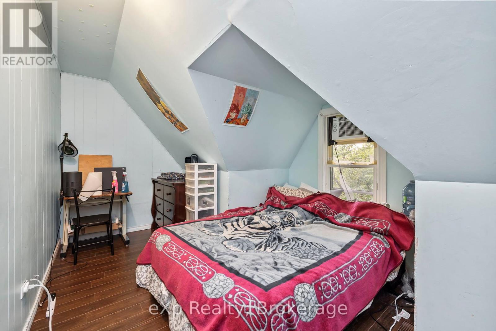 28 Emily Street, Parry Sound, Ontario  P2A 2P5 - Photo 16 - X12340593