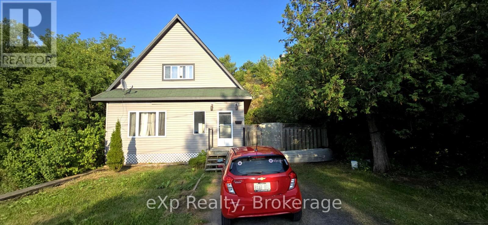 28 Emily Street, Parry Sound, Ontario  P2A 2P5 - Photo 23 - X12340593