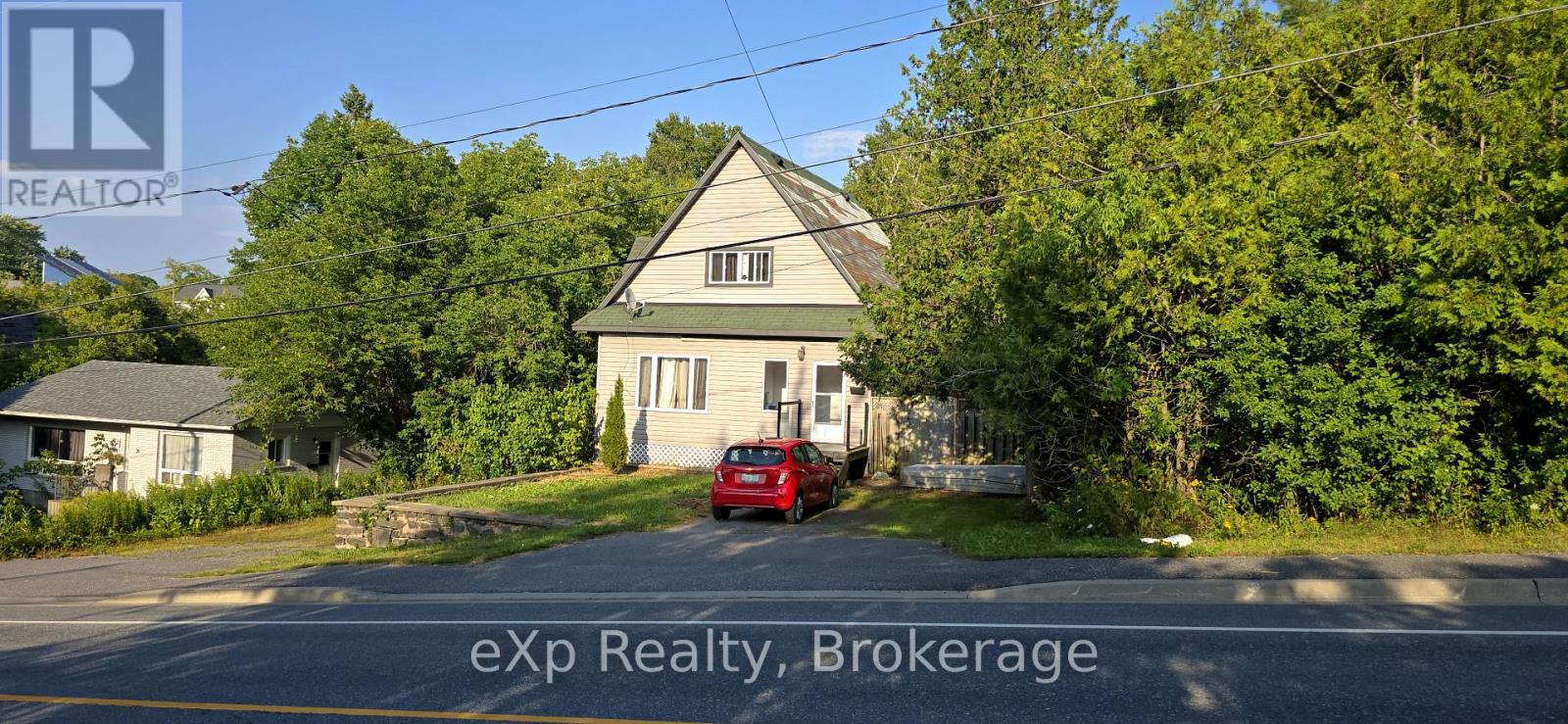 28 Emily Street, Parry Sound, Ontario  P2A 2P5 - Photo 24 - X12340593