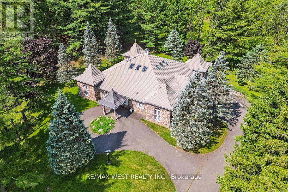 1630 PELHAM STREET, Pelham, Ontario