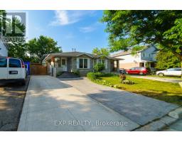 430 BANKSIDE CRESCENT, Kitchener, Ontario