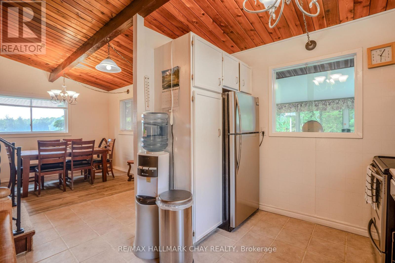 1070 Chaikof Road, Bracebridge, Ontario  P1P 1R3 - Photo 11 - X12340470