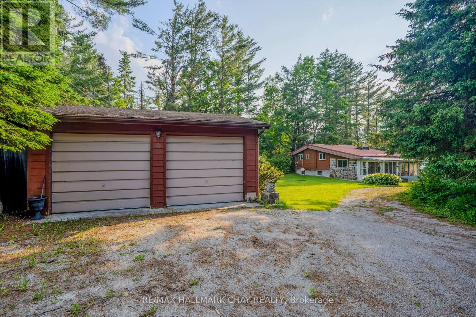 1070 Chaikof Road, Bracebridge, Ontario  P1P 1R3 - Photo 22 - X12340470