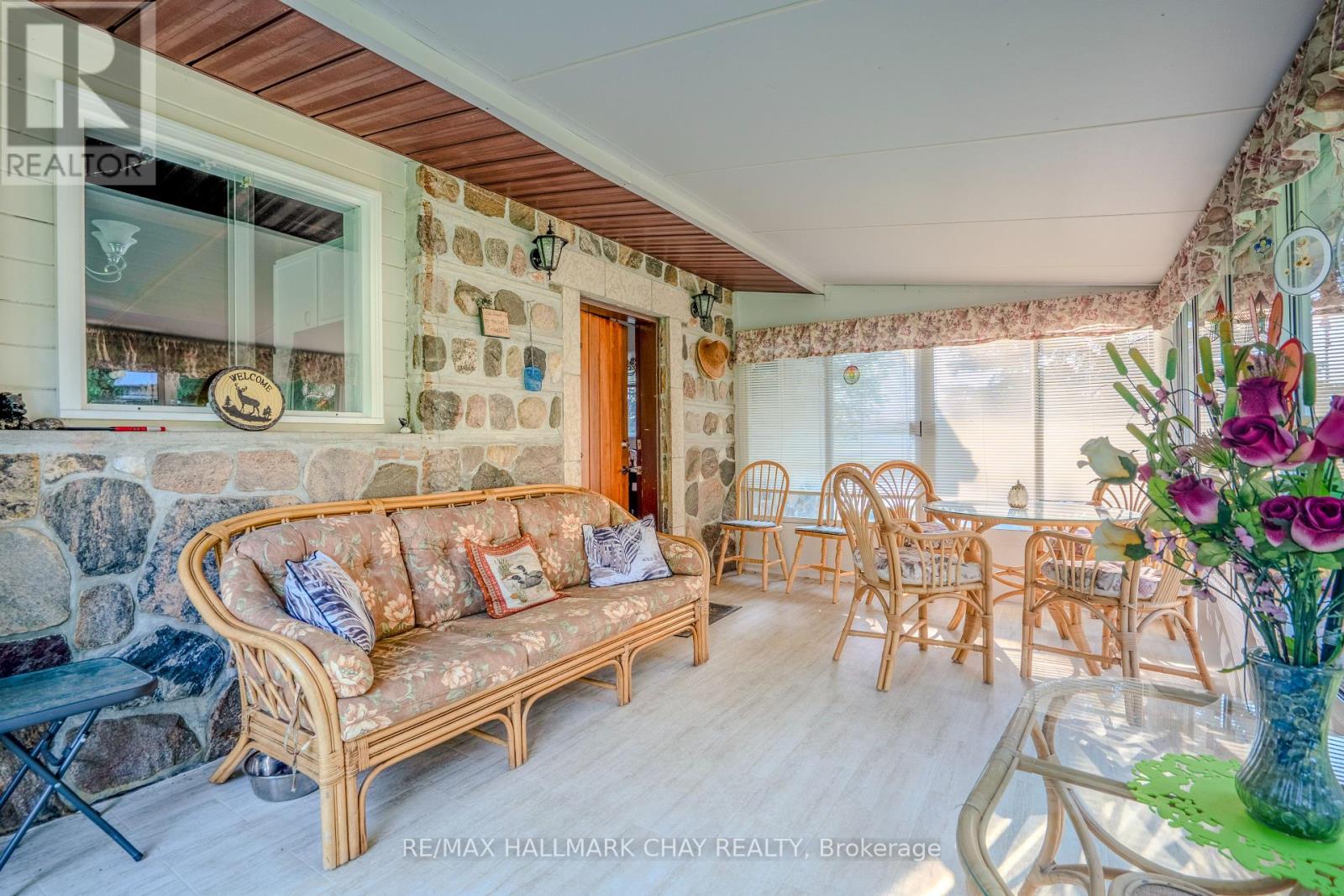 1070 Chaikof Road, Bracebridge, Ontario  P1P 1R3 - Photo 8 - X12340470