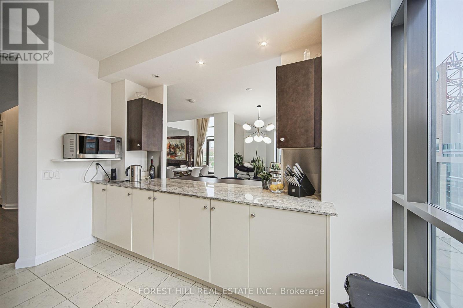 501 - 3 Mcalpine Street, Toronto, Ontario  M5R 3T5 - Photo 16 - C12340512