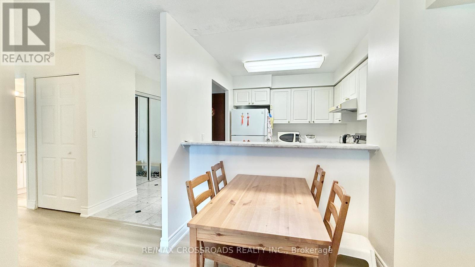 705 - 8 Pemberton Avenue, Toronto, Ontario  M2M 4K8 - Photo 13 - C12340557