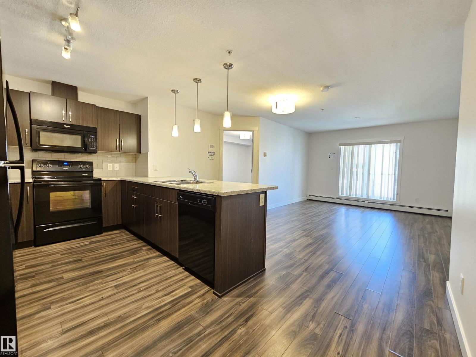 #205 3670 139 Av Nw, Edmonton, Alberta  T5Y 3N5 - Photo 4 - E4452587
