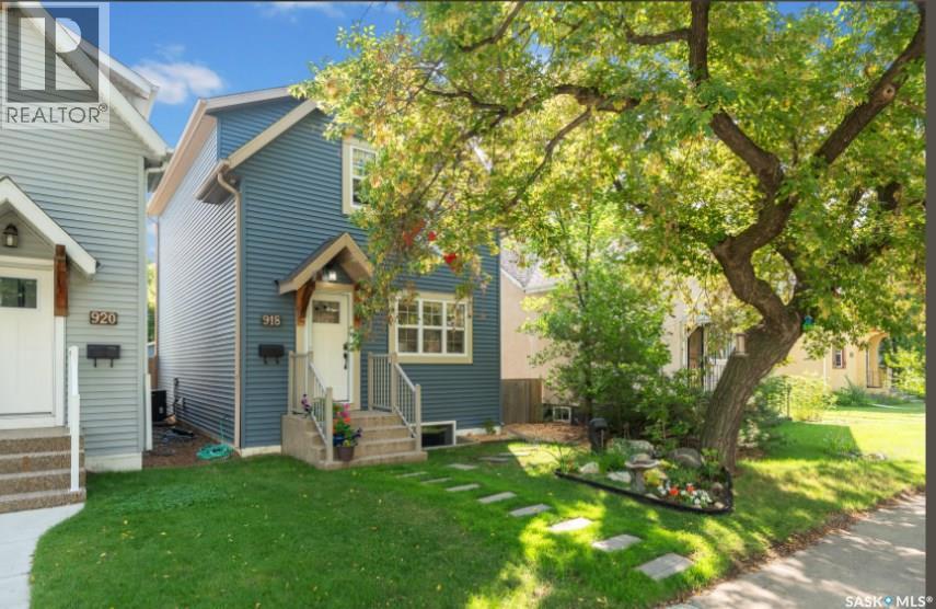 Property at 918 8th AVENUE N image 2