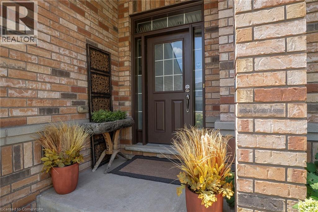 6325 St. Michael Avenue, Niagara Falls, Ontario  L2H 0C7 - Photo 2 - 40759743