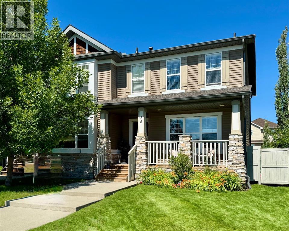 Property at 34 Everwillow Circle SW image 1