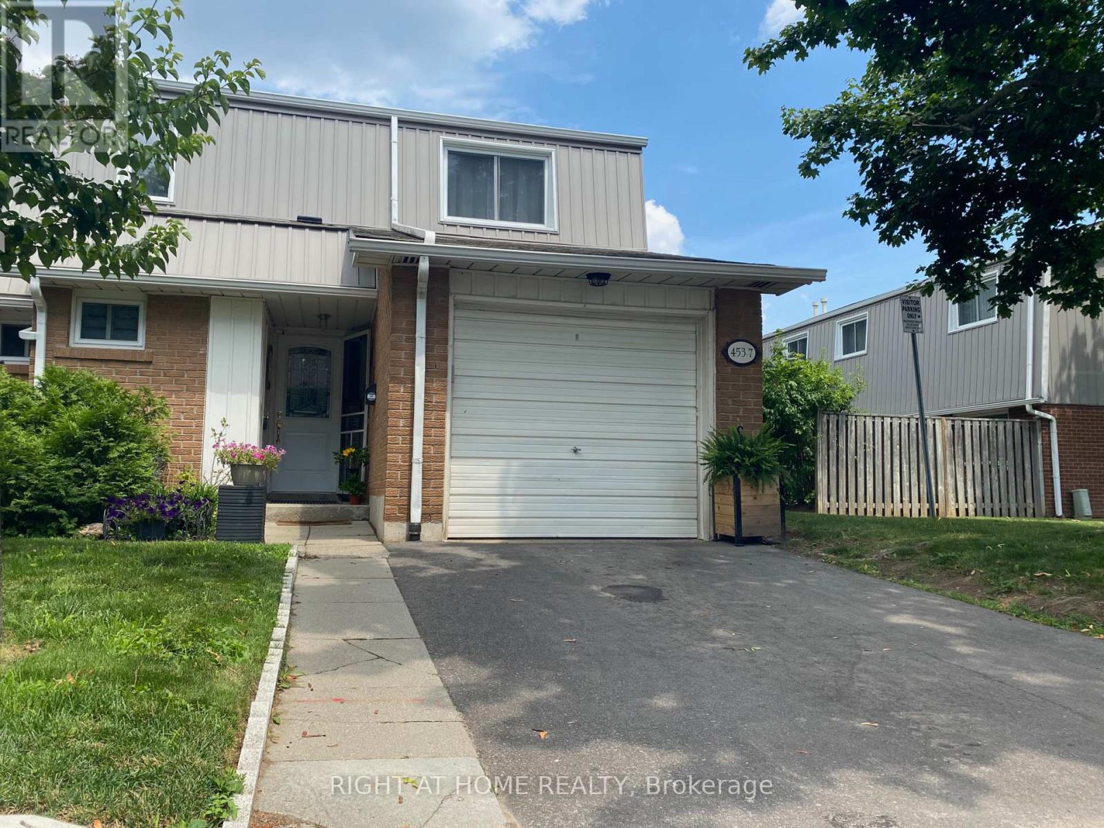 Property at 7 - 453 WOODVIEW ROAD image 1