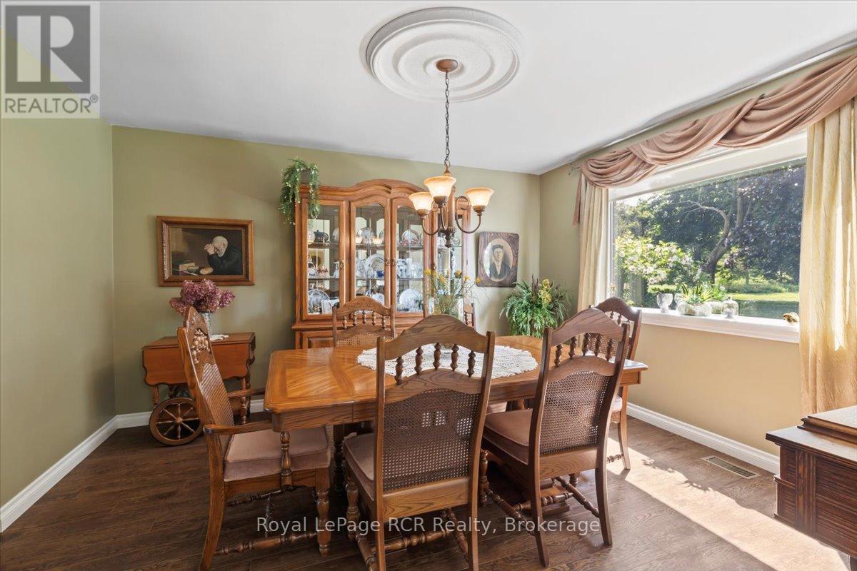 295 2nd Street, Hanover, Ontario  N4N 1A4 - Photo 9 - X12321974