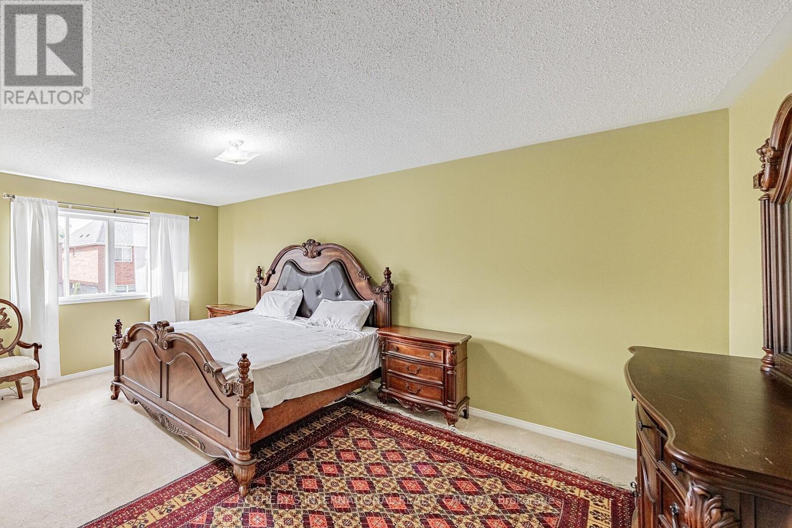 5930 Bassinger Place, Mississauga, Ontario  L5M 6K5 - Photo 18 - W12340527