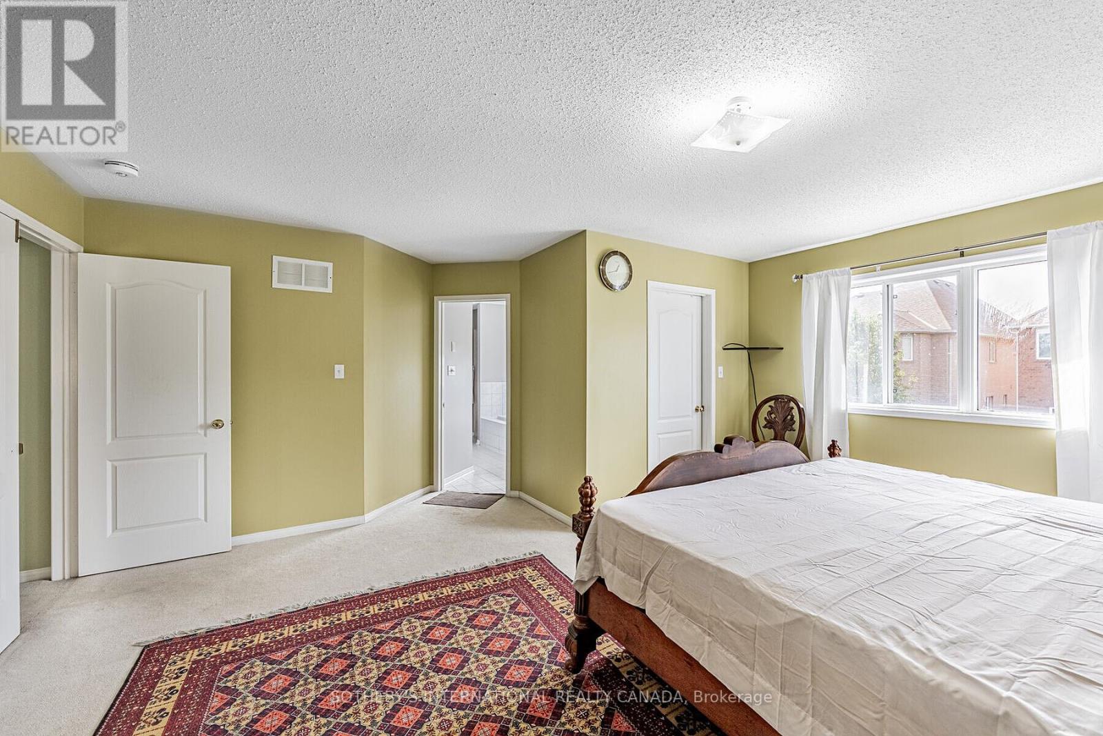 5930 Bassinger Place, Mississauga, Ontario  L5M 6K5 - Photo 19 - W12340527