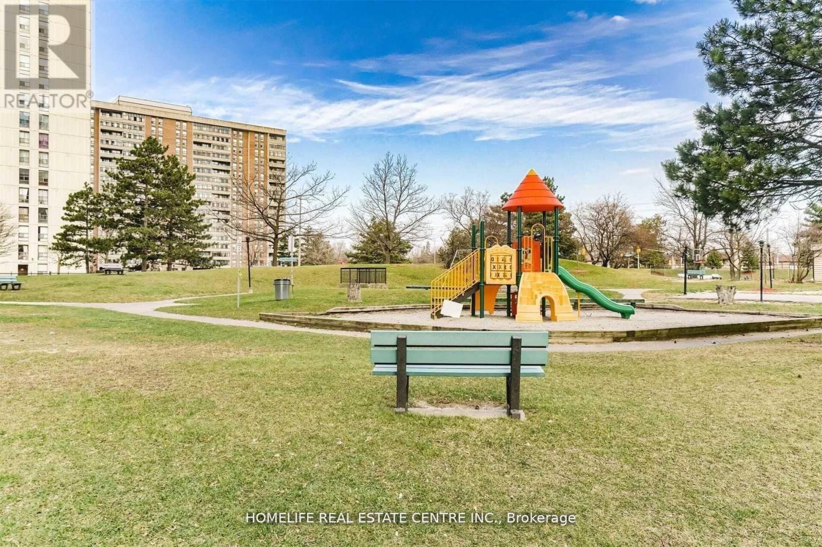 1210 - 21 Knightsbridge Road, Brampton (Queen Street Corridor), Ontario  L6T 3Y1 - Photo 24 - W12340592