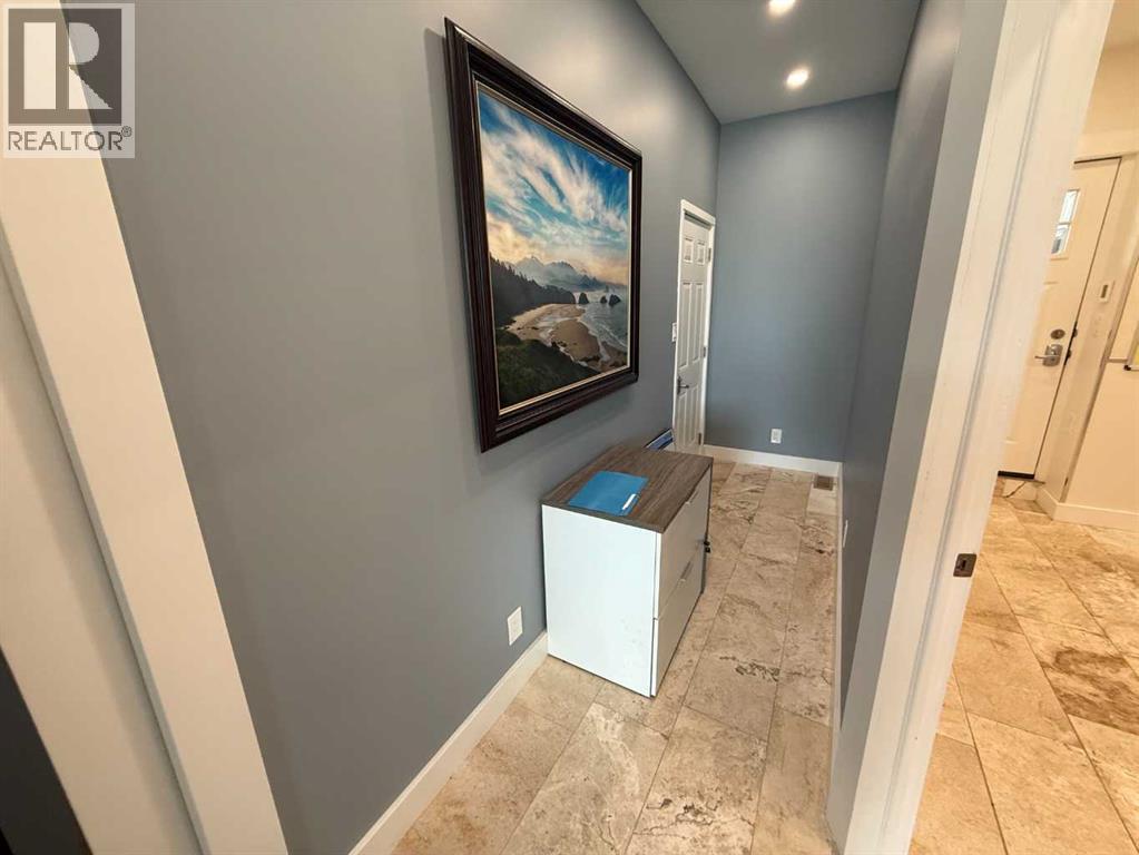 709 Edmonton Trail Ne, Calgary, Alberta  T2E 3J5 - Photo 13 - A2240192