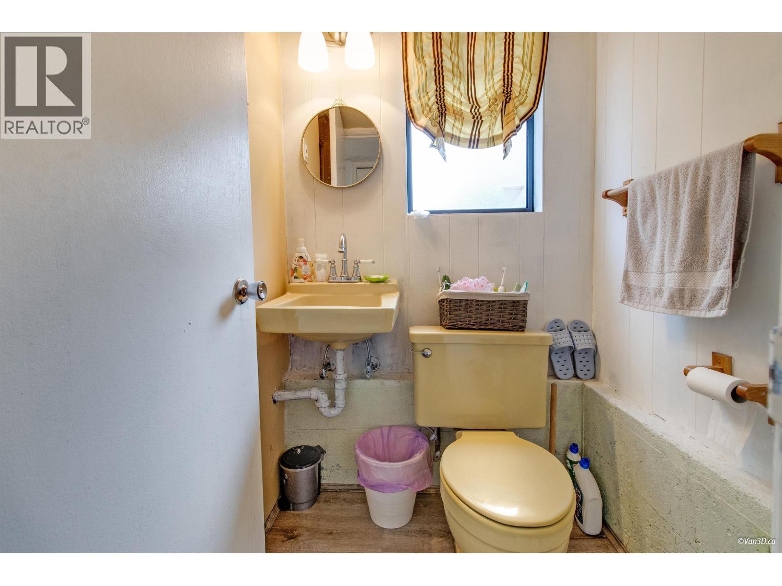 3497 Hastings Street, Port Coquitlam, British Columbia  V3B 4N2 - Photo 28 - R3036468
