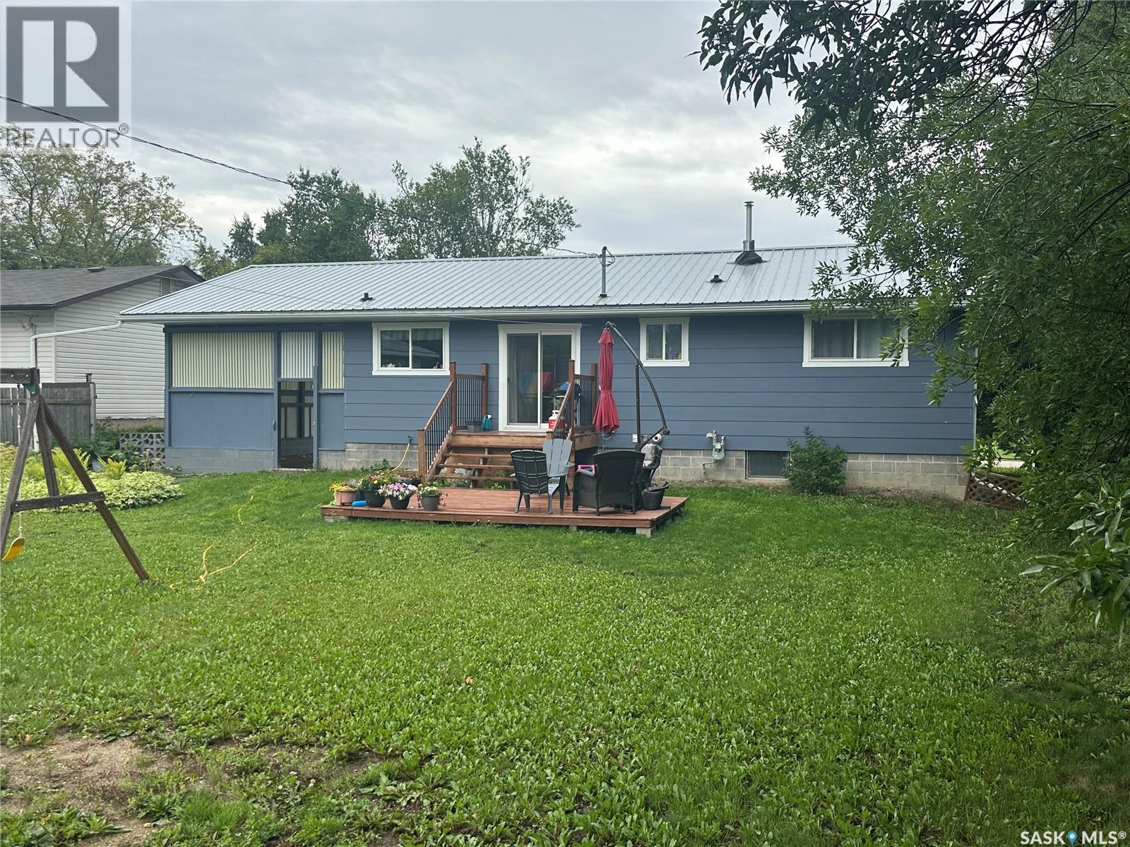 105 6th Avenue S, Big River, Saskatchewan  S0J 0E0 - Photo 29 - SK998599