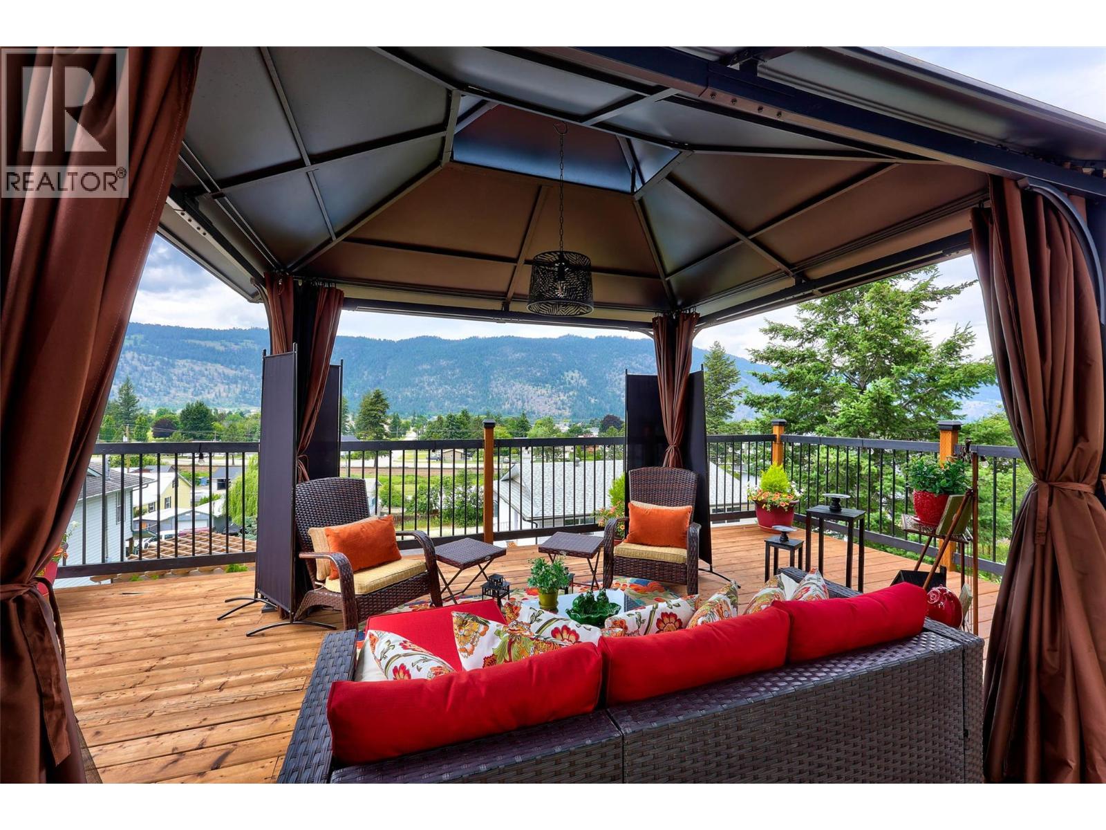 1200 Montgomery Place, Chase, British Columbia  V0E 1M0 - Photo 9 - 10332922