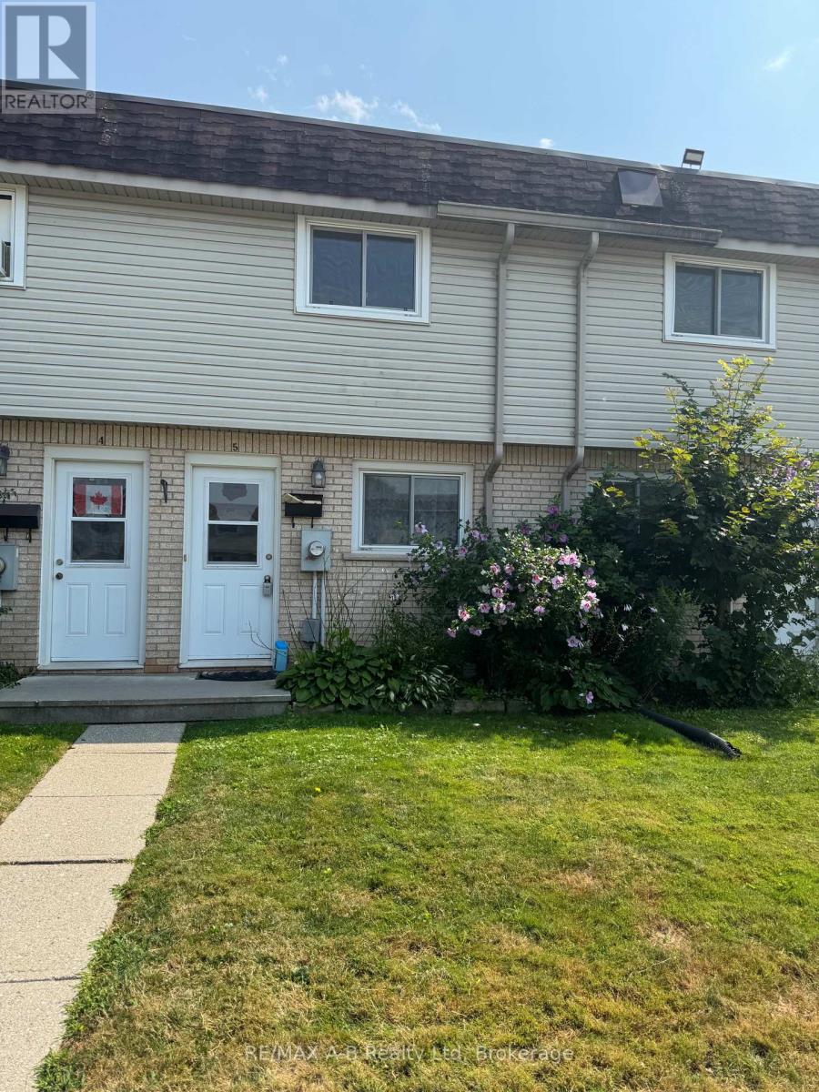 5 - 95 SPRINGBANK AVENUE N, Woodstock, Ontario