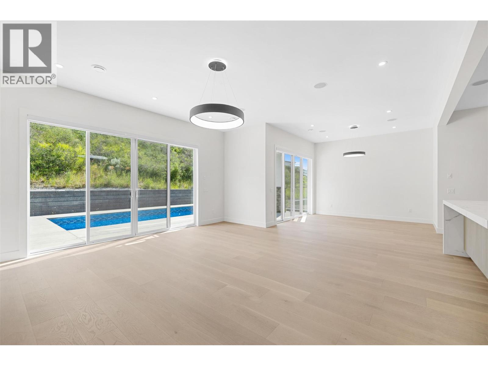 Property at 411 Vision Court image 5