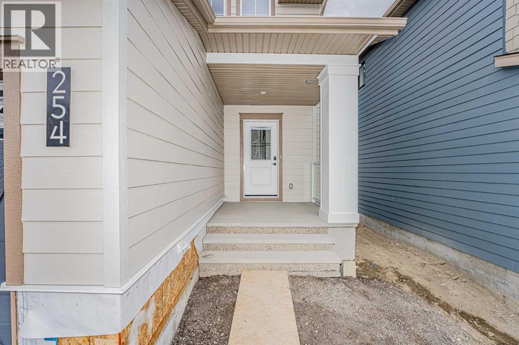 Property at 254 Baneberry Way SW image 4
