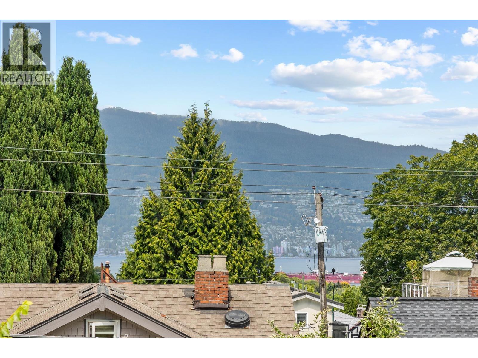 3579 W 18th Avenue, Vancouver, British Columbia  V6S 1A9 - Photo 2 - R3035932