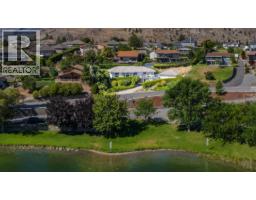 6752 Lakeside Drive, oliver, British Columbia