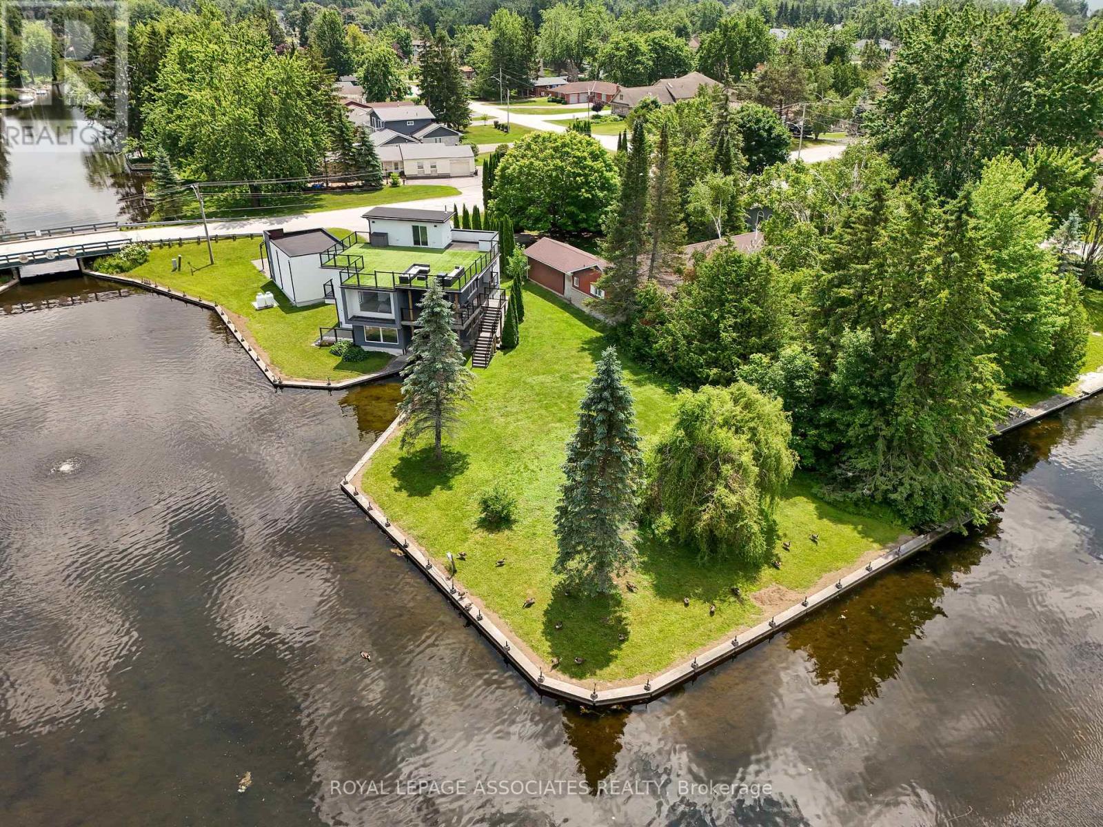 57 Poplar Crescent, Ramara, Ontario  L0K 1B0 - Photo 4 - S12339919